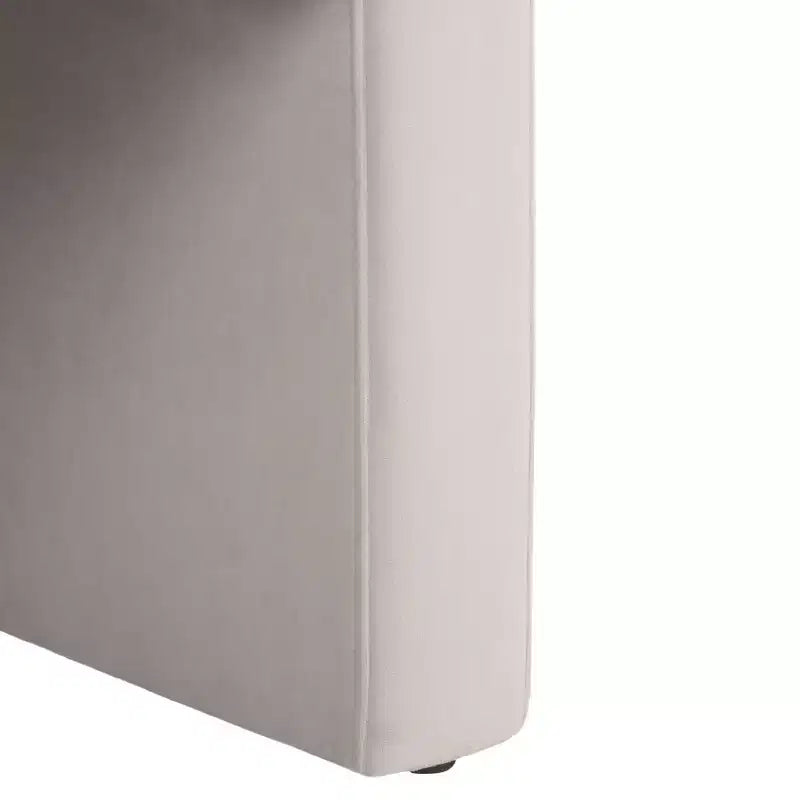 Poltrona moderna imbottita, Elegante poltrona per soggiorno e camera da letto