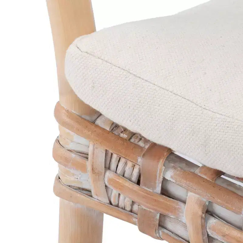 Poltrona in Rattan con Cuscino, Sedia con Braccioli Intrecciata Boho per Soggiorno e Camera da Letto